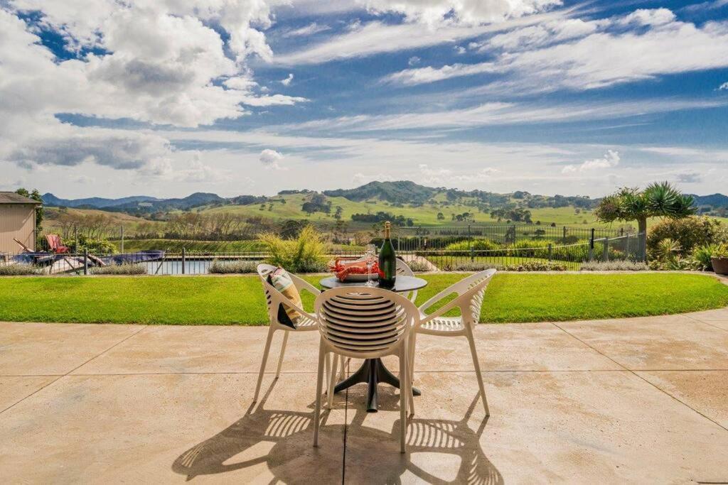 Luxury Country Retreat Apartment Cooks Beach Bagian luar foto